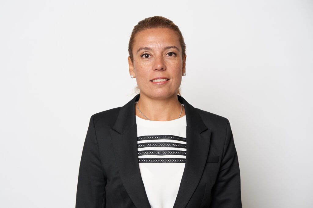 Defne Erzene-Bürgin