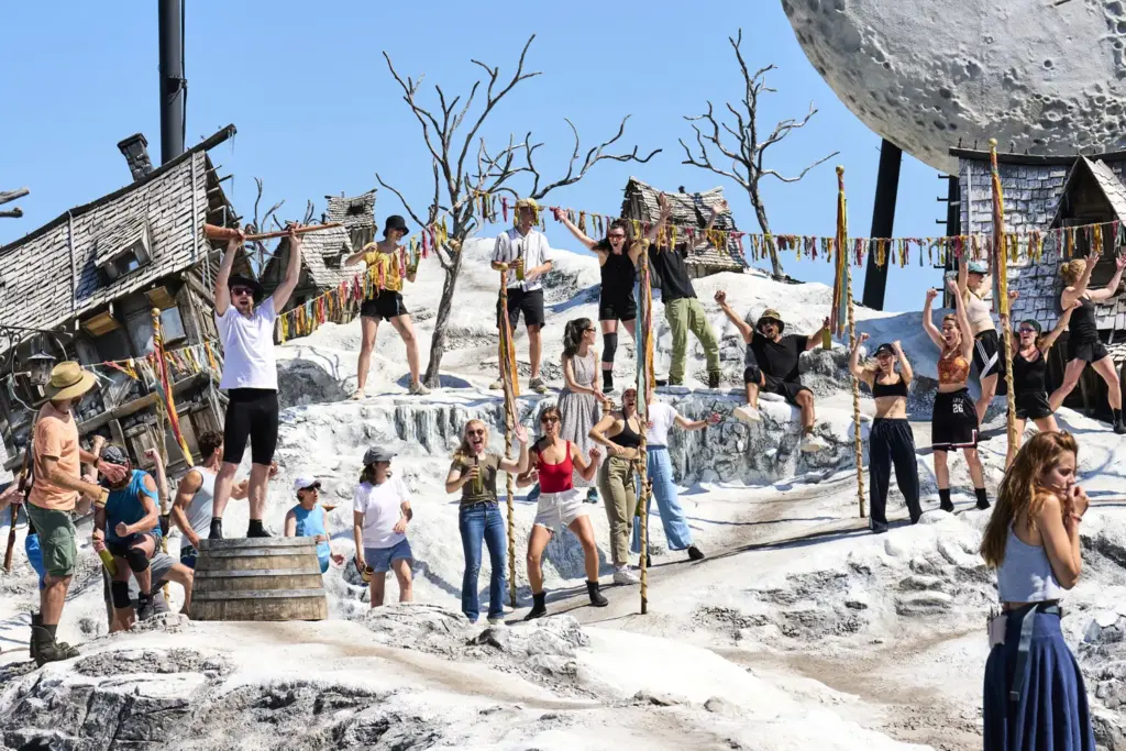 Menschen in Winterlandschaft