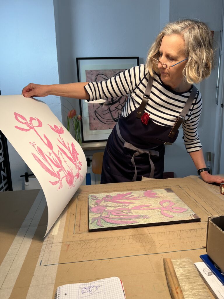 Künstlerin Helen Fellner