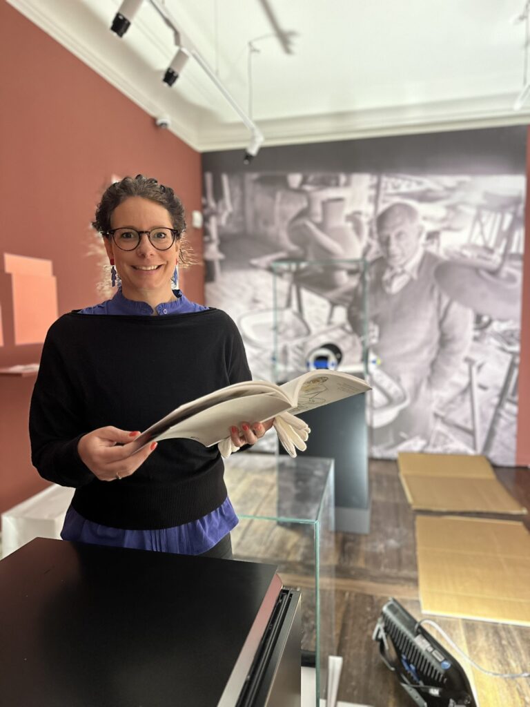 Kuratorin Sümmermann